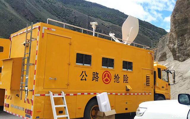 泰豪&bull;拉斯维加斯3499官网多型设备为西藏公路局路路应急抢险实战演练提供全方位保险