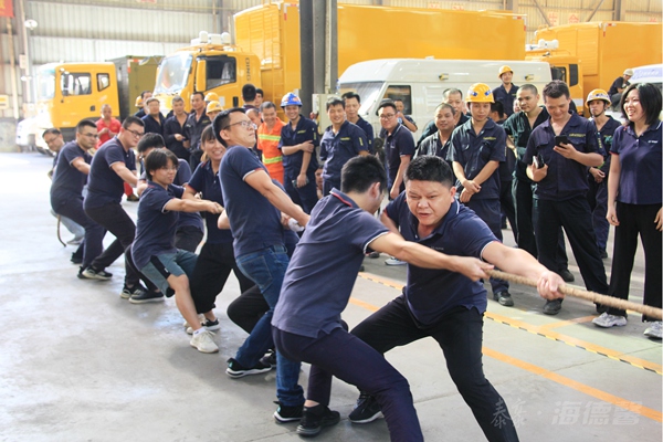 泰豪·拉斯维加斯3499官网2021年“聚力杯”拔河角逐03_副本.jpg